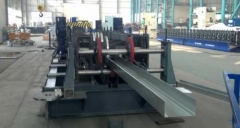 用戶(hù)如何清潔電纜橋架成型機(jī)？