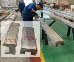 不銹鋼導軌成型機