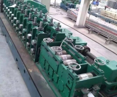 不銹鋼導軌成型機